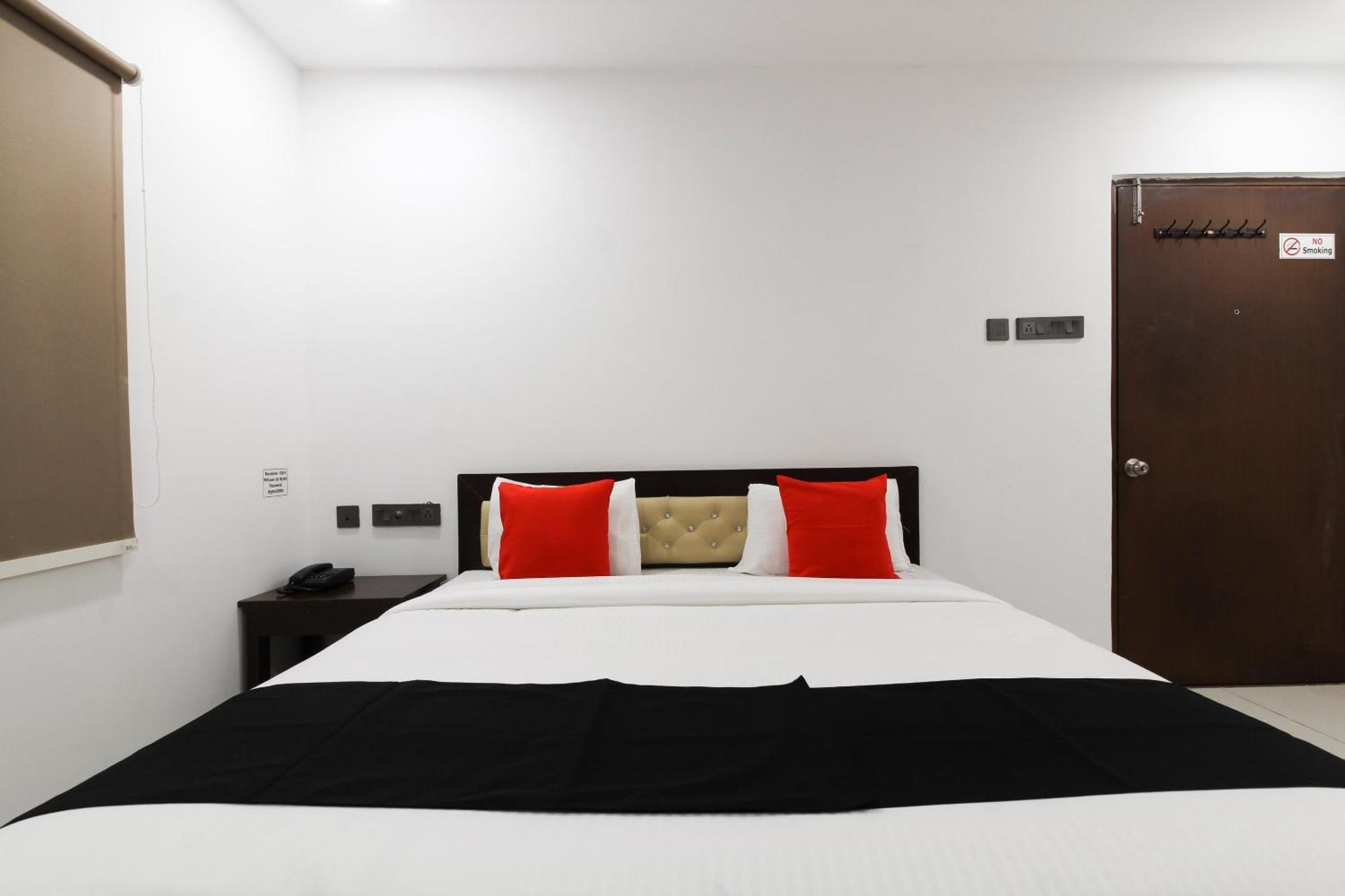 Super Mythri Hotel Near By Ecil, As Rao Nagar, Sainikpuri Maula Ali Exterior foto